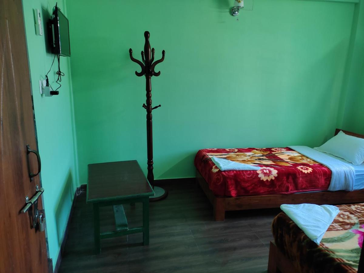 Harry Guest House & Restaurant بوكْرا المظهر الخارجي الصورة