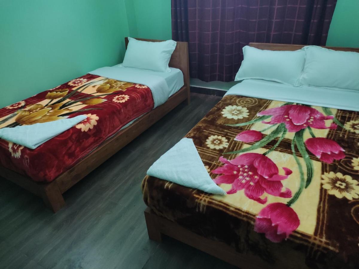 Harry Guest House & Restaurant بوكْرا المظهر الخارجي الصورة
