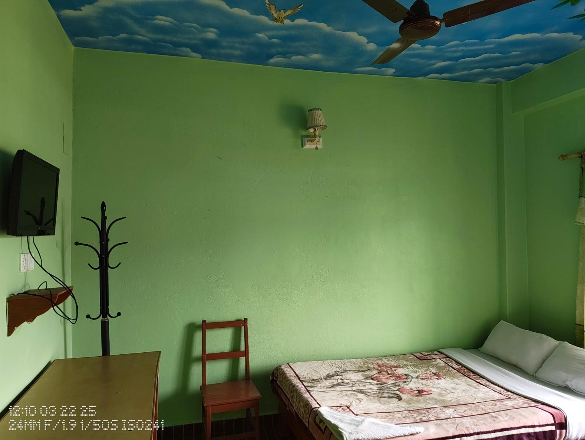 Harry Guest House & Restaurant بوكْرا المظهر الخارجي الصورة