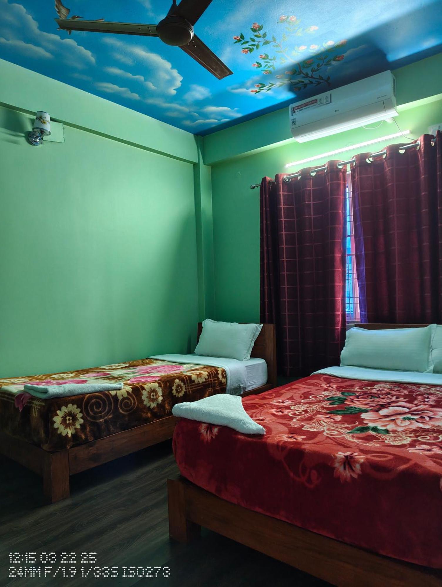 Harry Guest House & Restaurant بوكْرا الغرفة الصورة