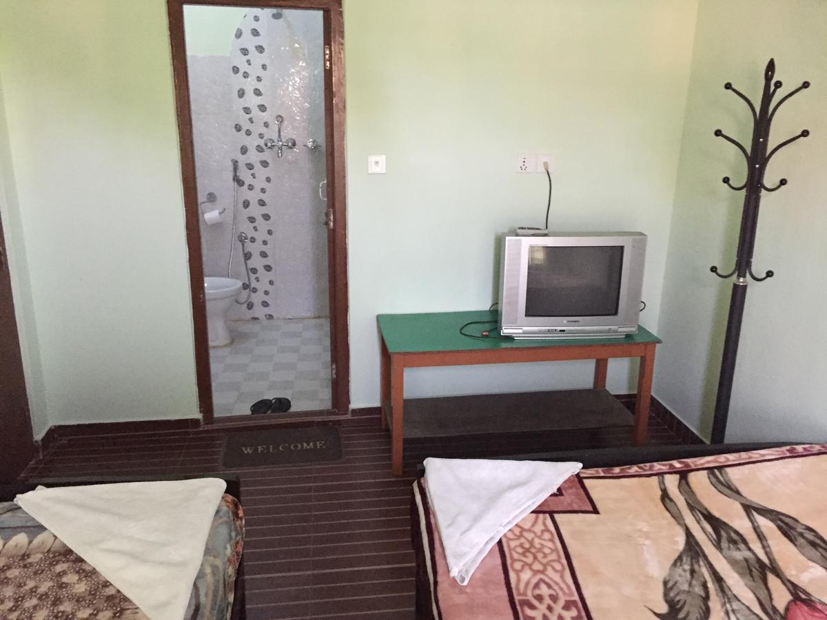 Harry Guest House & Restaurant بوكْرا المظهر الخارجي الصورة