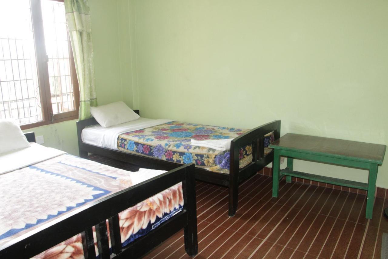 Harry Guest House & Restaurant بوكْرا المظهر الخارجي الصورة